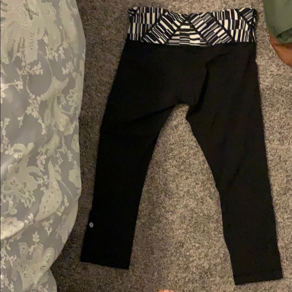lulu lemon cropped leggings